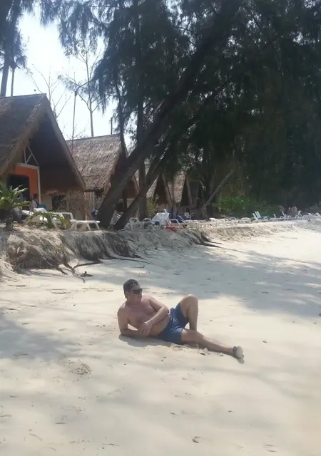 Я Artem, 44 років з Макіївки, шукаю знайомства на одну ніч