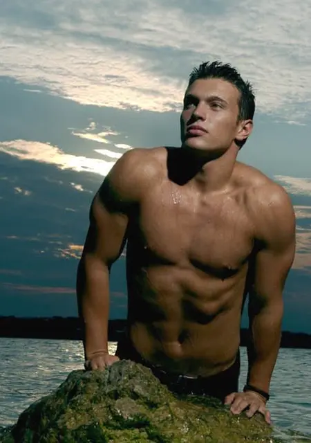 Дрон из Михайловки, мне 49, познакомлюсь на одну ночь