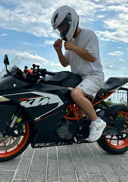 Я Денис, 22, знакомлюсь для постоянных отношений в Новочеркасске