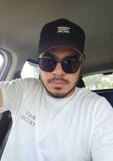 Я Ахмед, 22, из Хасавюрта, ищу знакомства без обязательств