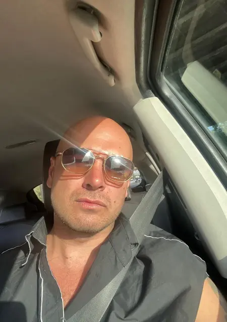 Я Alex, 35, знакомлюсь без обязательств в Москве