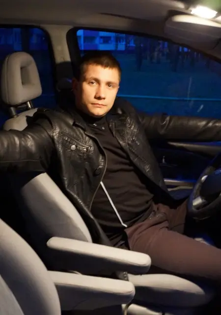 Артём из Солигорска, ищу на сайте постоянные отношения