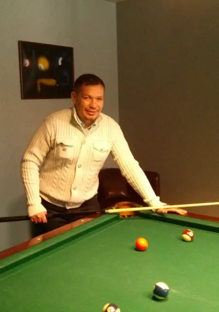 Я Александр, 47, из Талнаха, ищу знакомства на одну ночь