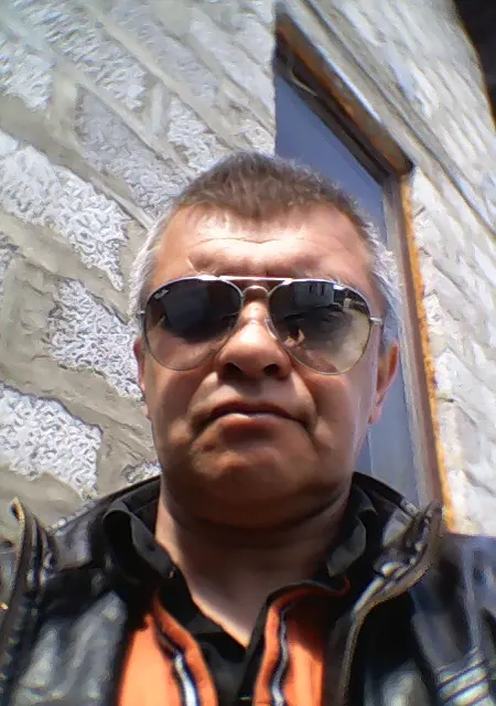 Я Vlad, 54, из Нальчика, ищу знакомства без обязательств