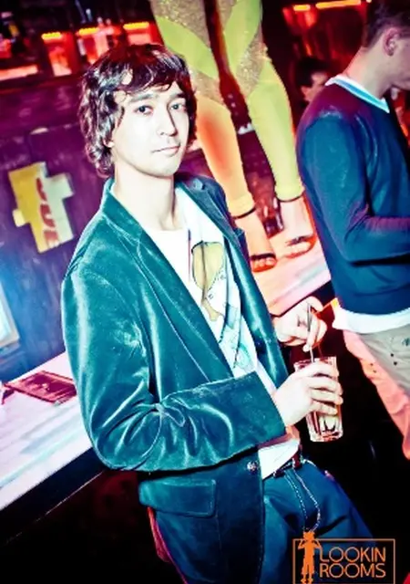 Я Ален, 41, знакомлюсь для общения в Щелково