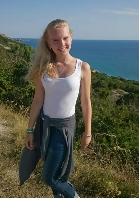 Светлана из Тюмени, мне 29, познакомлюсь для общения