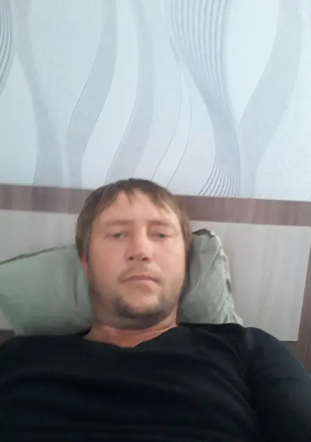 Александр из Яра-Сале, мне 36, познакомлюсь на одну ночь