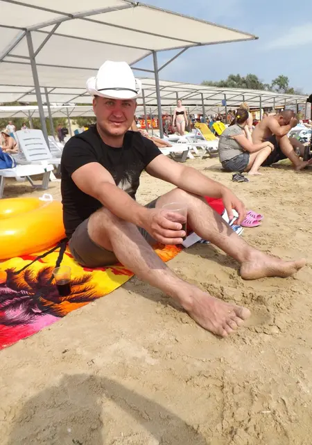 Андрей из Глазова, мне 43, познакомлюсь для общения