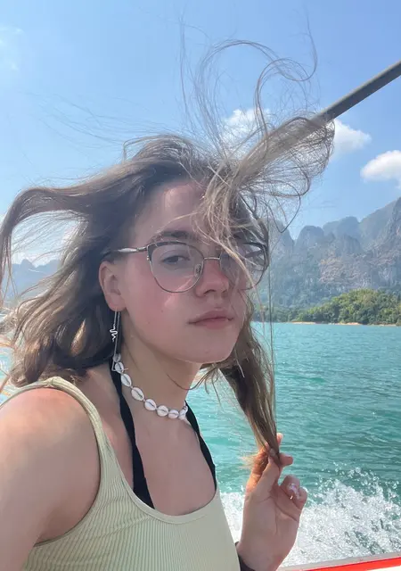 Anna из Москвы, ищу на сайте приятное времяпровождение