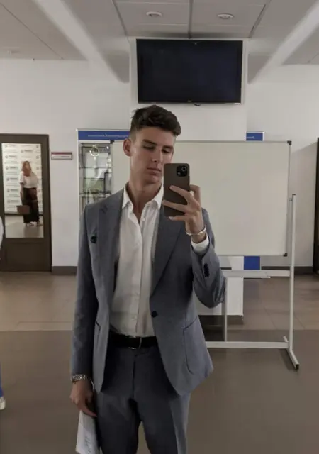 Матвей из Волгограда, мне 23, познакомлюсь на одну ночь