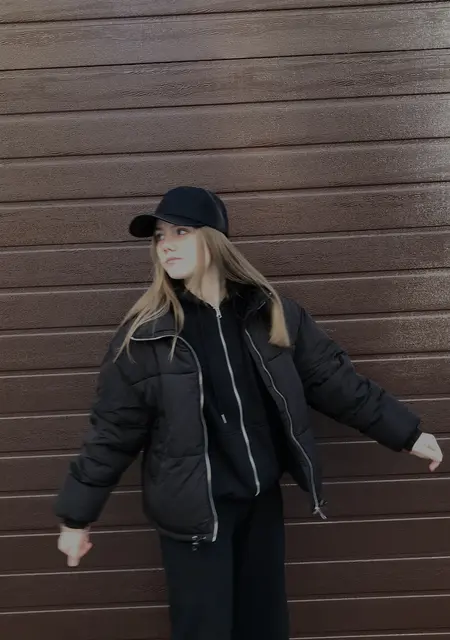 Настя из Калининграда, мне 24, познакомлюсь для общения