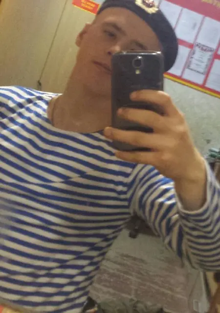 Я Дмитрий, 24, из Арзамаса, ищу знакомство для приятного времяпровождения