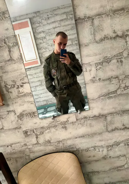 Даниил из Полевского, мне 23, познакомлюсь на одну ночь