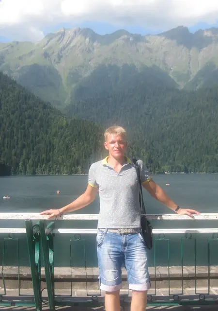 Алекс из Октябрьского, мне 35, познакомлюсь без обязательств