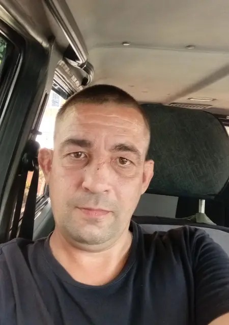 Я Андрей, 42, из Волоконовки, ищу знакомства на одну ночь