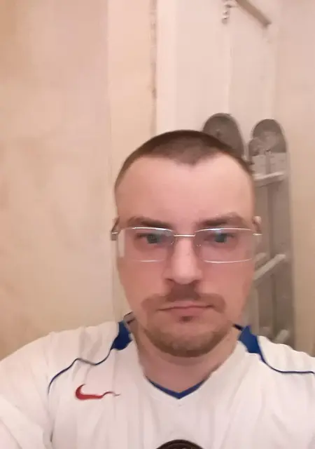 Я Виктор, 40, из Выборга, ищу знакомства на одну ночь