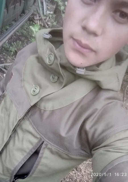 Я Денис, 26, знакомлюсь без обязательств в Горно-Алтайске