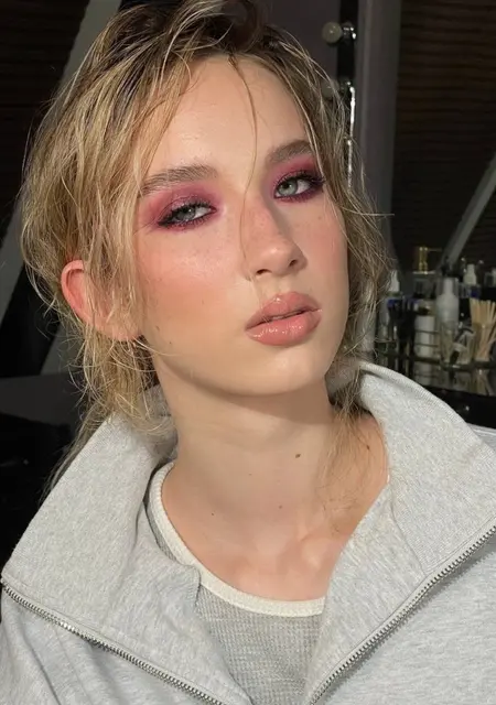 Я Анна, 19, знакомлюсь для дружбы в Красноярске