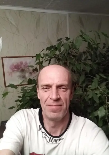 Я Сергей, 51, из Смоленска, ищу знакомства без обязательств