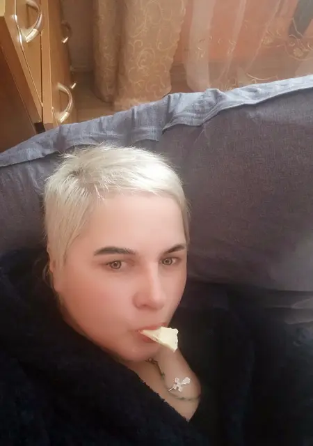 Я Ольга, 49, из Санкт-Петербурга, ищу знакомство для приятного времяпровождения