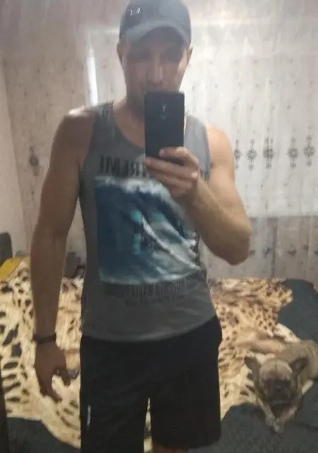 Я Евгений, 37, из Красного Сулина, ищу знакомства на одну ночь