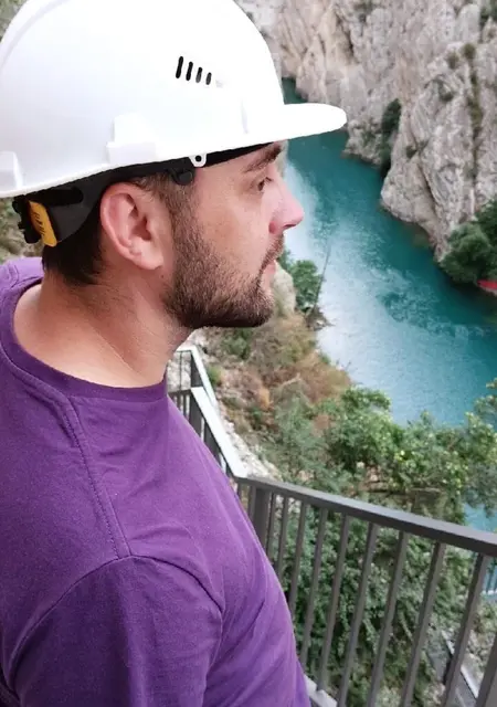 Я Виталий, 39, знакомлюсь без обязательств в Астрахани