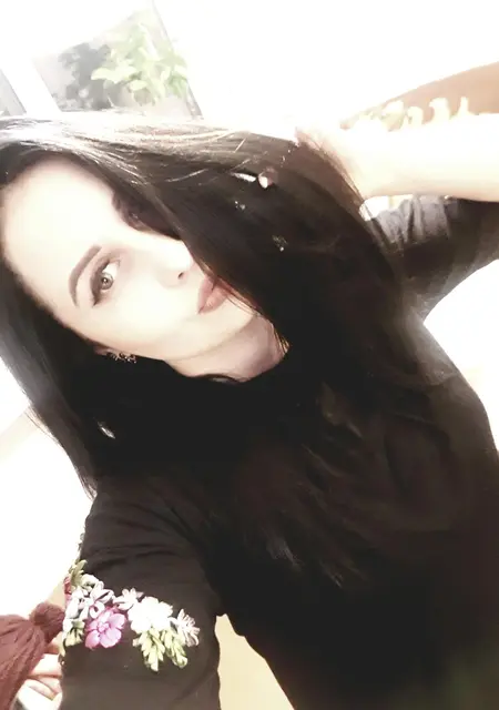 Диана из Таганрога, ищу на сайте приятное времяпровождение