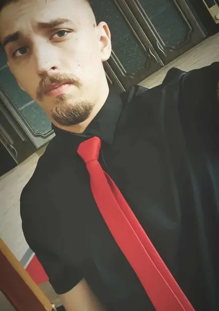 Павел из Прокопьевска, ищу на сайте знакомства без обязательств