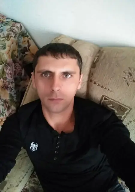 Denis из Тихорецка, ищу на сайте знакомства на одну ночь