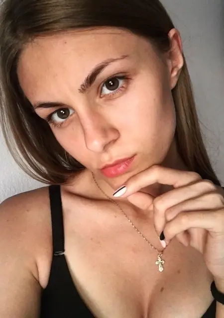 Я Александра, 27, знакомлюсь на одну ночь в Томске