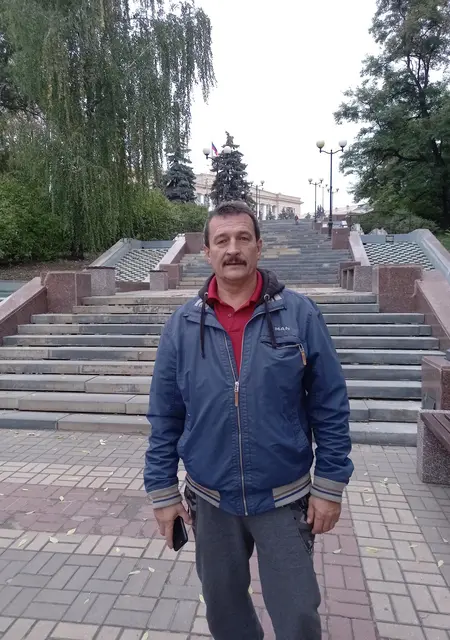 Олек из Бреста, мне 62, познакомлюсь для постоянных отношений