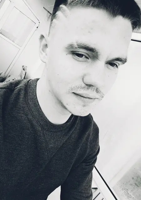 Daniil из Братска, ищу на сайте знакомства на одну ночь