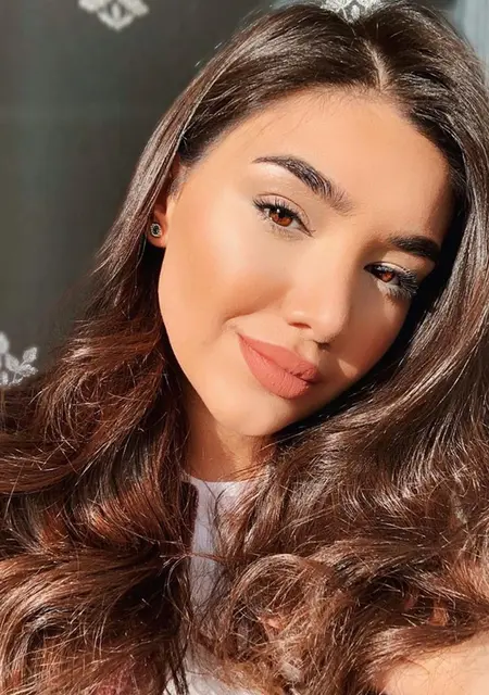 Алина из Петрозаводска, мне 27, познакомлюсь без обязательств