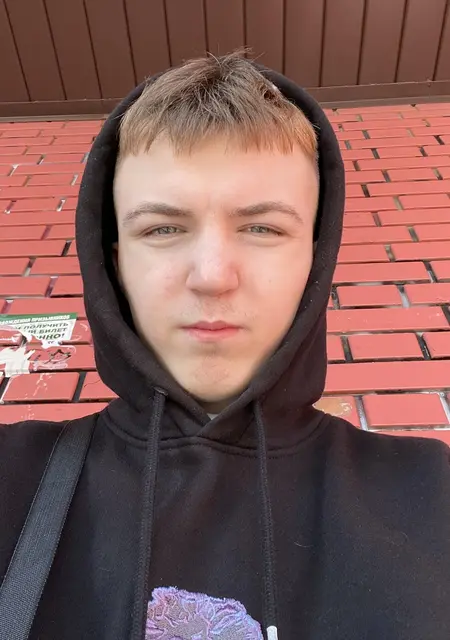 Я Илья, 22, знакомлюсь без обязательств в Солнечнодольске