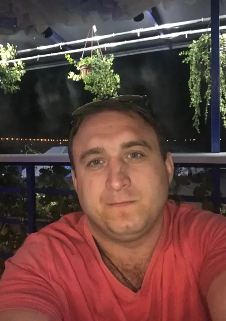 Я Александр, 30, из Саратова, ищу знакомство для дружбы