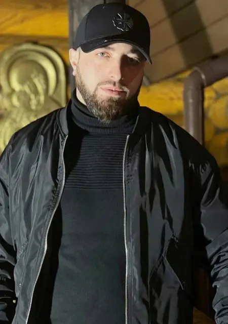 Aaron из Москвы, ищу на сайте знакомства на одну ночь