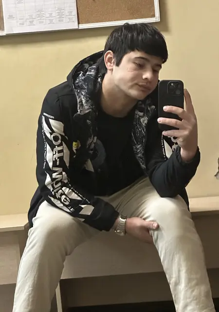 Я Abbos, 23, из Новосибирска, ищу знакомство для открытые отношения