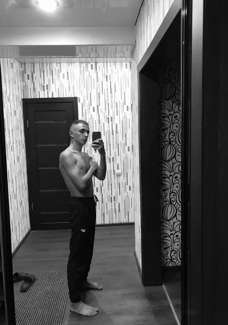 Danil из Саяногорска, мне 23, познакомлюсь для общения