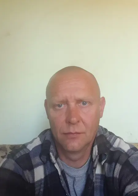 Я Дмитрий, 45, знакомлюсь без обязательств в Калининграде