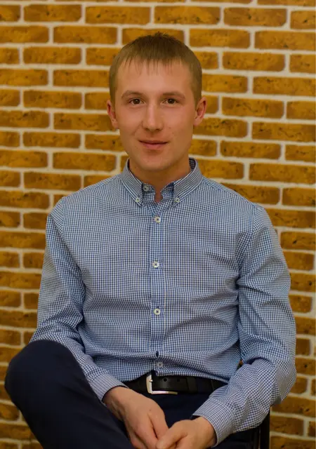 Александр из Глазова, мне 36, познакомлюсь для приятного времяпровождения