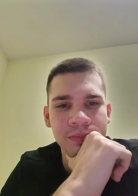 Иван из Шуи, мне 21, познакомлюсь для приятного времяпровождения