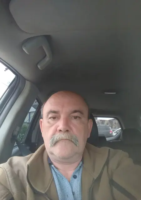 Дмитрий из Владивостока, ищу на сайте знакомства на одну ночь