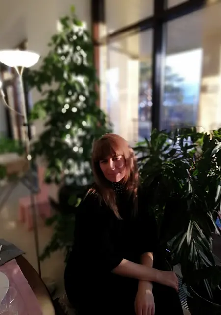 Анна из Саратова, мне 47, познакомлюсь для дружбы