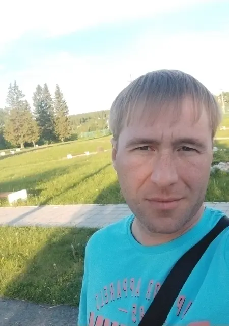 Я Антон, 40, из Перми, ищу знакомство для постоянных отношений