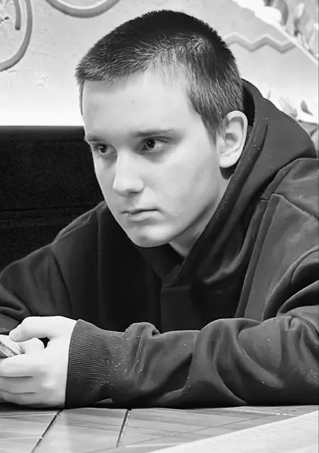 Из Курска, мне 25, познакомлюсь