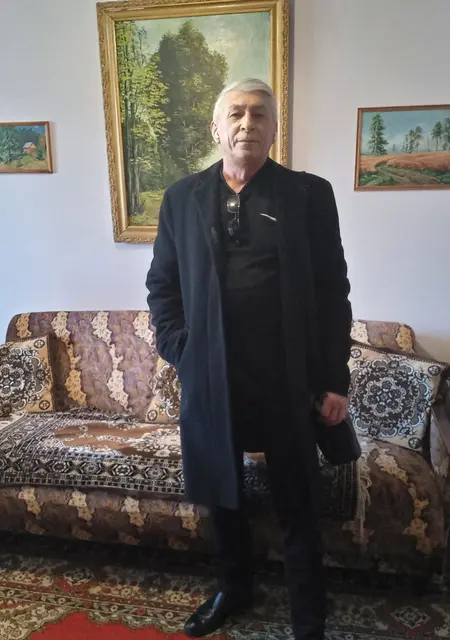 Сергей из Донецка, ищу на сайте знакомства на одну ночь