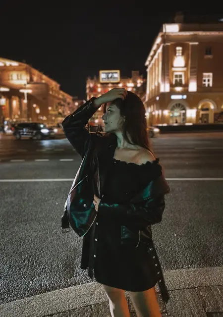 Я Алена Садова, 32, из Москвы, ищу знакомства без обязательств