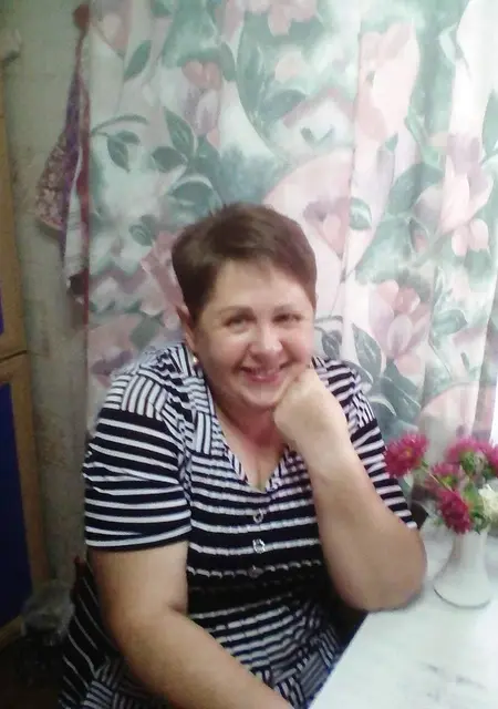 Я Натали, 43, из Прохладного, ищу знакомства без обязательств