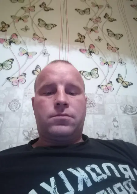 Я Вася, 40, из Узды, ищу знакомства на одну ночь