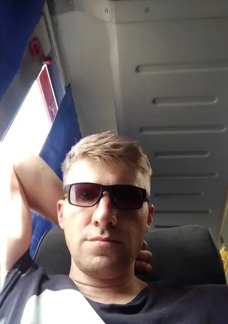 Я Дима, 39, знакомлюсь без обязательств в Ленинске-Кузнецком